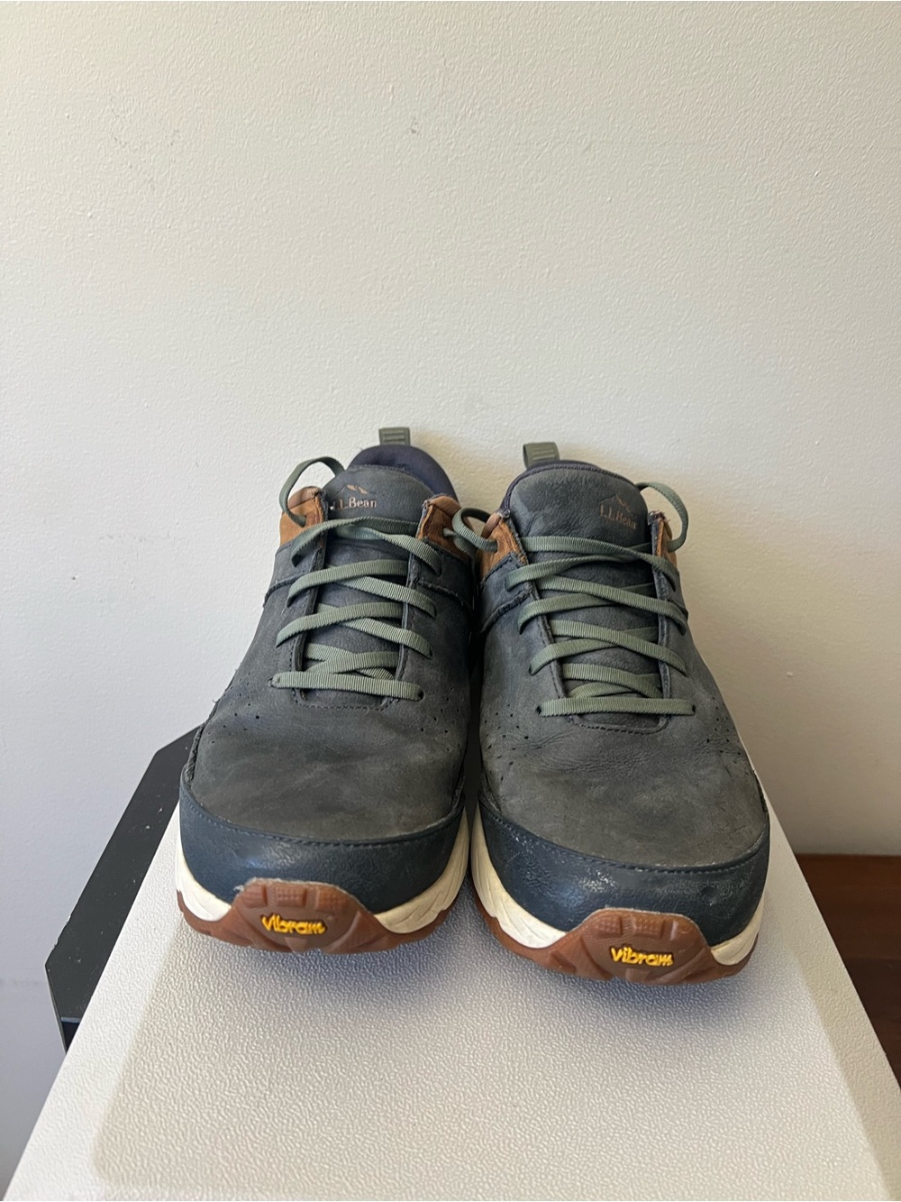 L.L. Bean Men's Navy and Brown Leather Lace-Up Sneakers - Picture 4 of 7